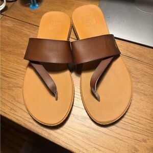Reef size 10 Brown Leather Sandals